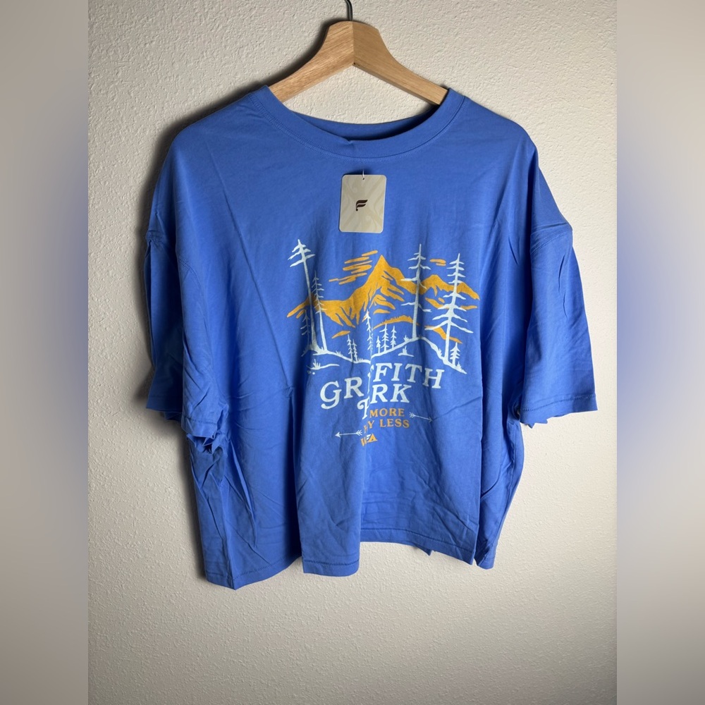 Fabletics cropped tee Griffith Park Hike more Worry less XXL/1X NWT